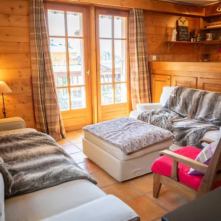 Apartman Warm 2-bedroom Near The Tourist Office