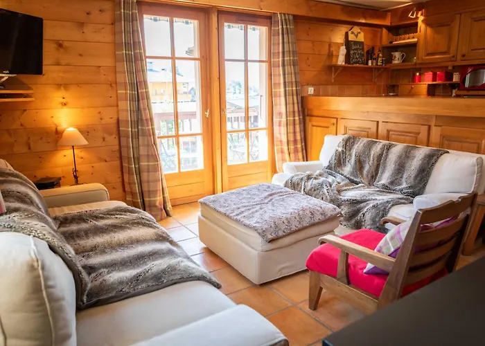 Lägenhet Warm 2-bedroom Near The Tourist Office